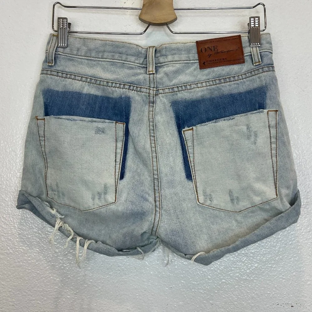 One X One Teaspoon Florence Chargers‎ Long Line Distressed Jean Shorts Sz 26